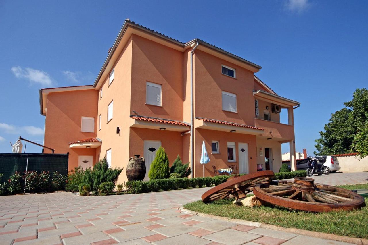 Villa Mihaela Fažana Exterior foto